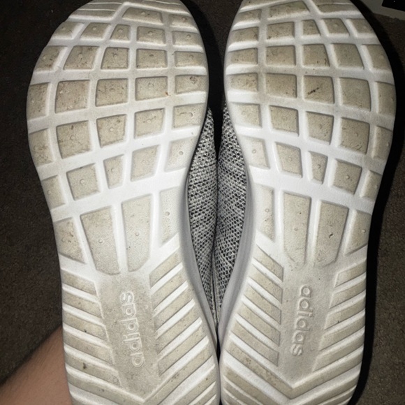 Adidas Cloudfoam Black and White Shoes - Picture 4 of 4